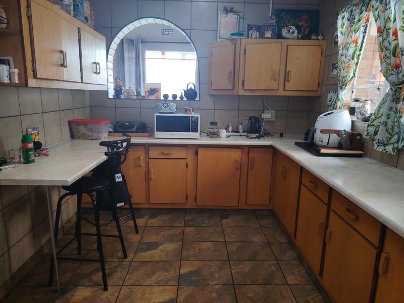 3 Bedroom Property for Sale in Vaalpark Free State